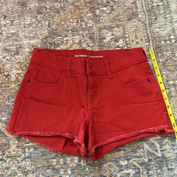 Old Navy red “boyfriend” style jean shorts. Size 2 - Picture 5 of 6